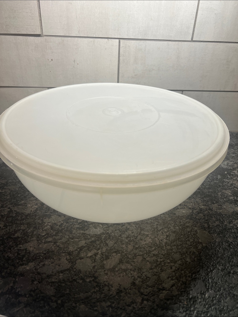 Tupperware 42 Cup White Plastic Food Storage Bowl with Lid - Home Kitchen